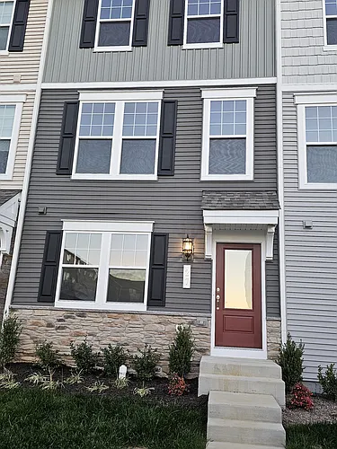 27 Anthem St Photo 1