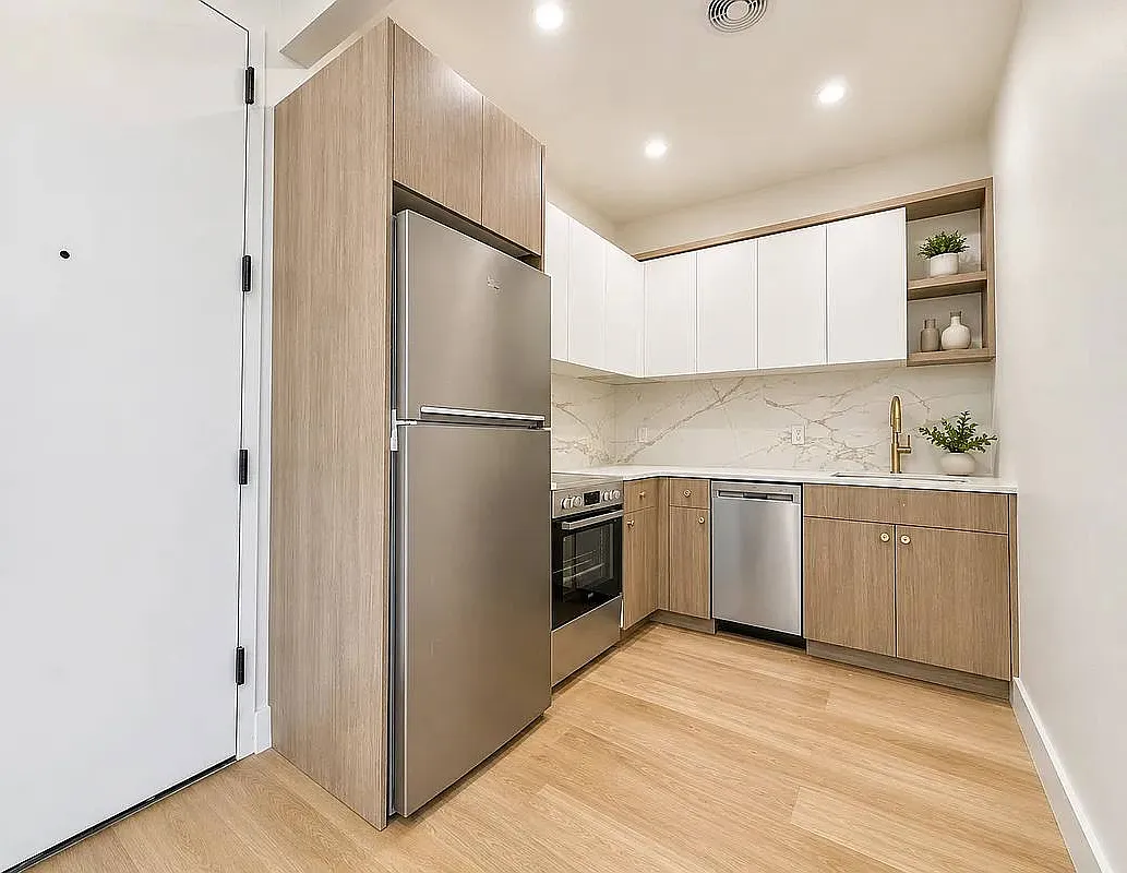 27-24 21st Street — Photo 3