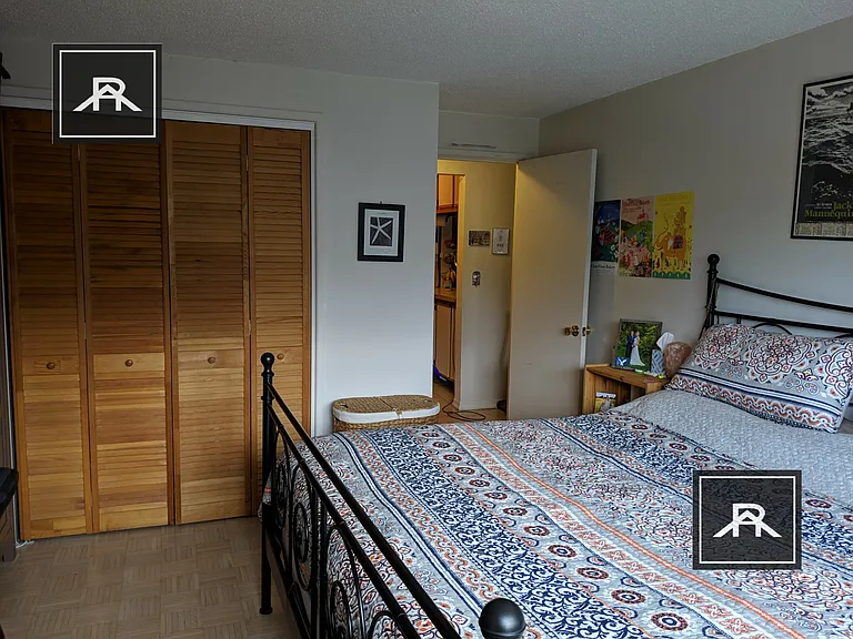 26 Waverly St #304 — Photo 12