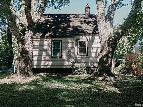 4th image of 634 Wesbrook St