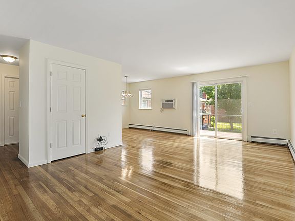 5th image of 130 Aberdeen Rd APT 3