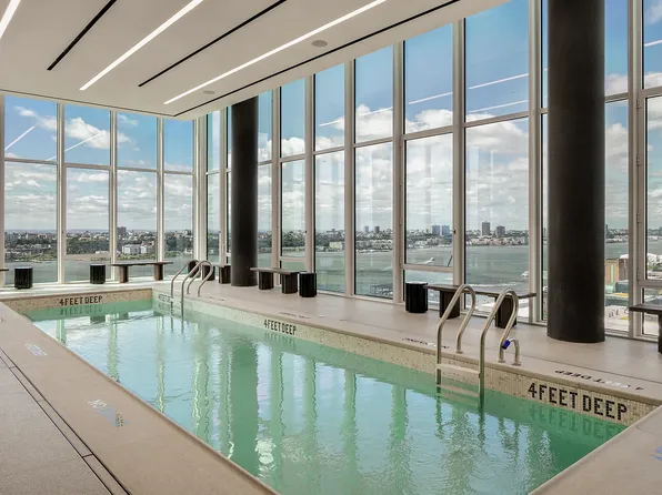 606 W 30th St, New York, NY