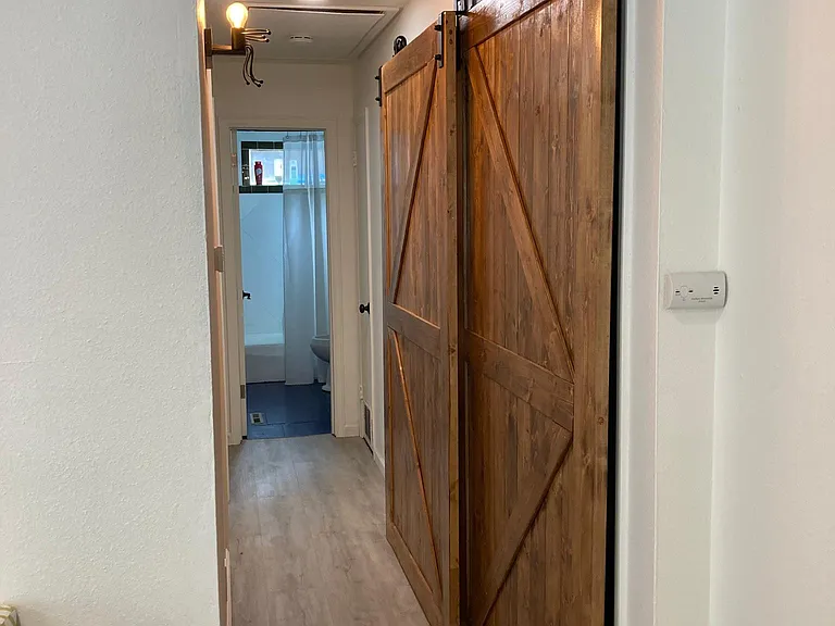 1435 Marion St #2 — Photo 10