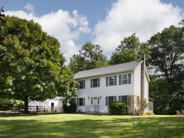 13 Seneca Lane, Salisbury, CT 06068
