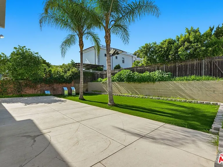 6717 Sunnyslope Ave — Photo 44