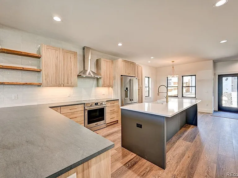 426 Pinon St — Photo 10
