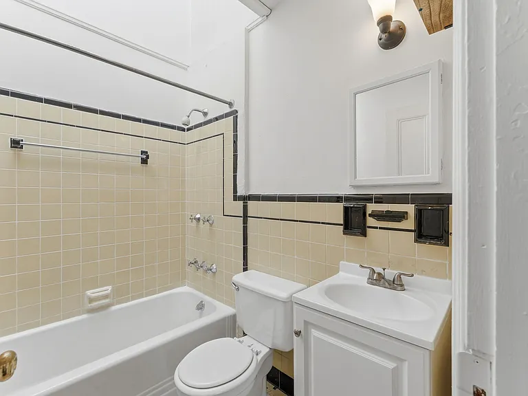 186 Waterman St #19 — Photo 10