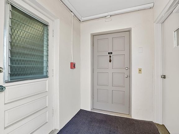 5th image of 3300 N Palm Aire Drive #701