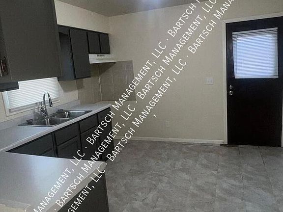 5th image of 9078 N Joyce Ave