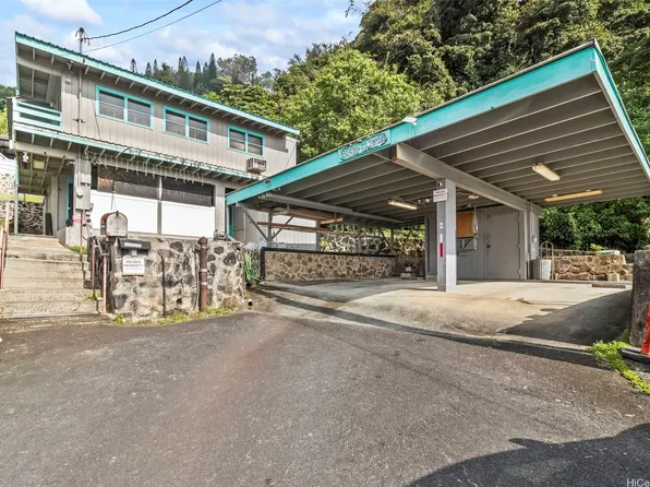 2745 Booth Rd APT H, Honolulu, HI 96813