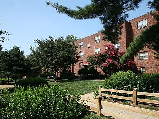 Courtyard views available