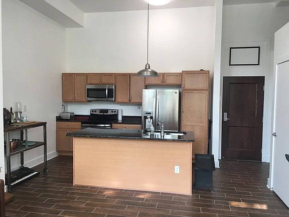 3rd image of 609 E Kirby St APT 105