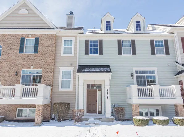3138 Taunton St, Elgin, IL 60123