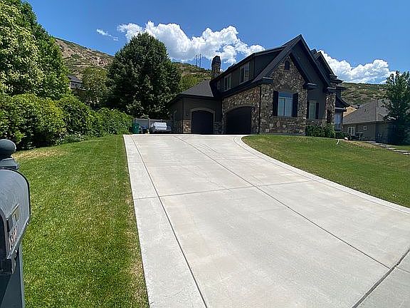 2nd image of 1860 N Skyline Dr