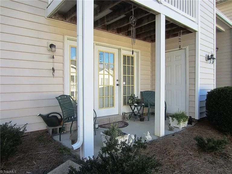 7119 W Friendly Ave #C — Photo 1