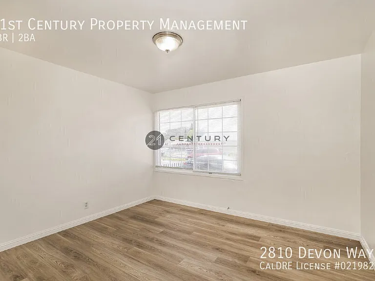 2810 Devon Way — Photo 25