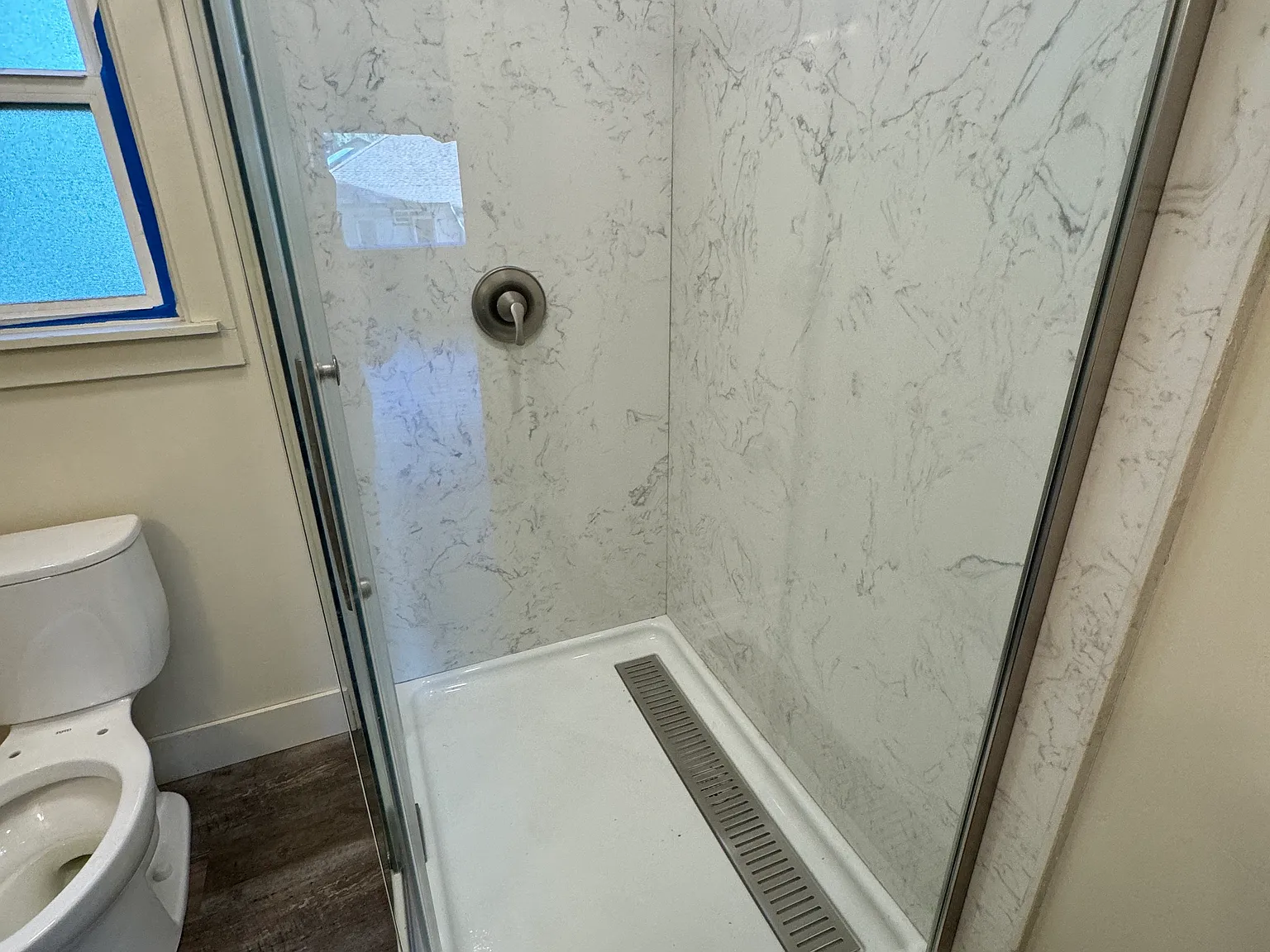 3 bed, 900 sqft, $3,300 — Photo 4