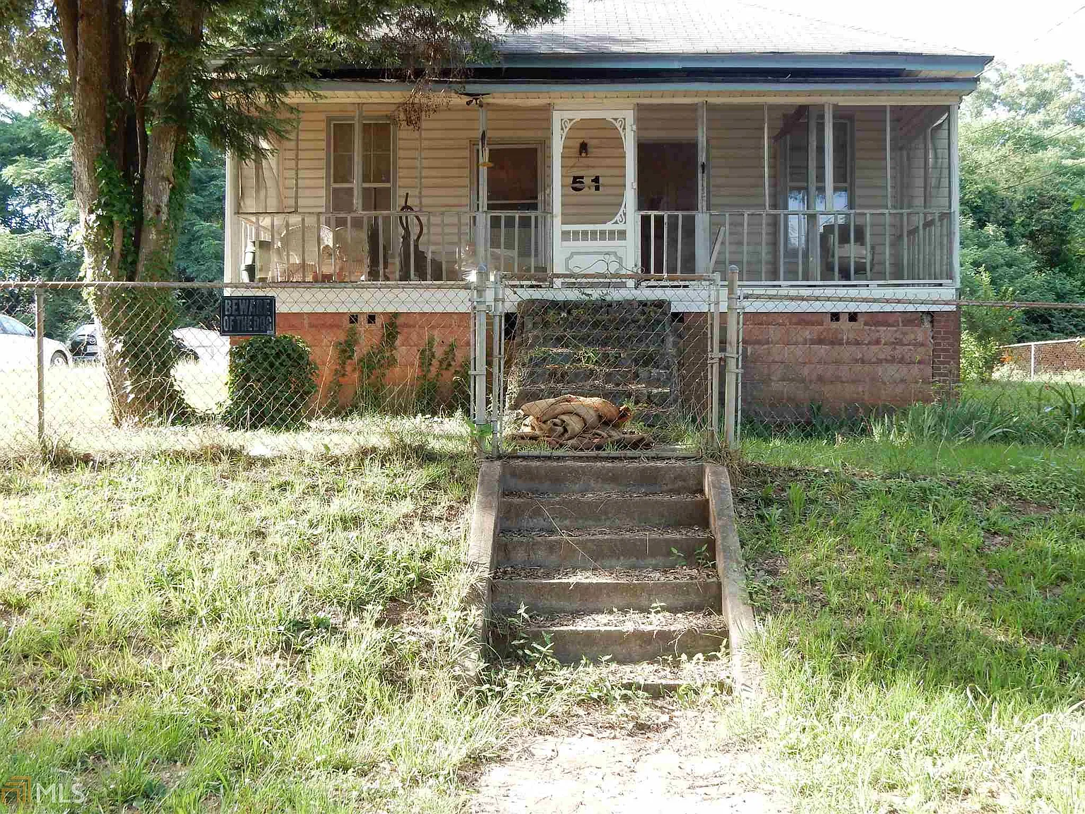 51 Pine St photo 1