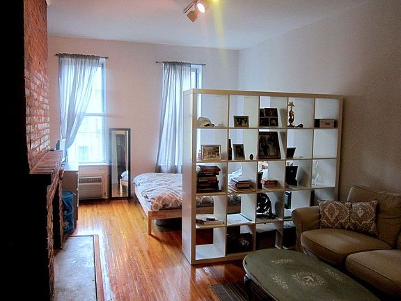 2nd image of 419 E 87th St #3C