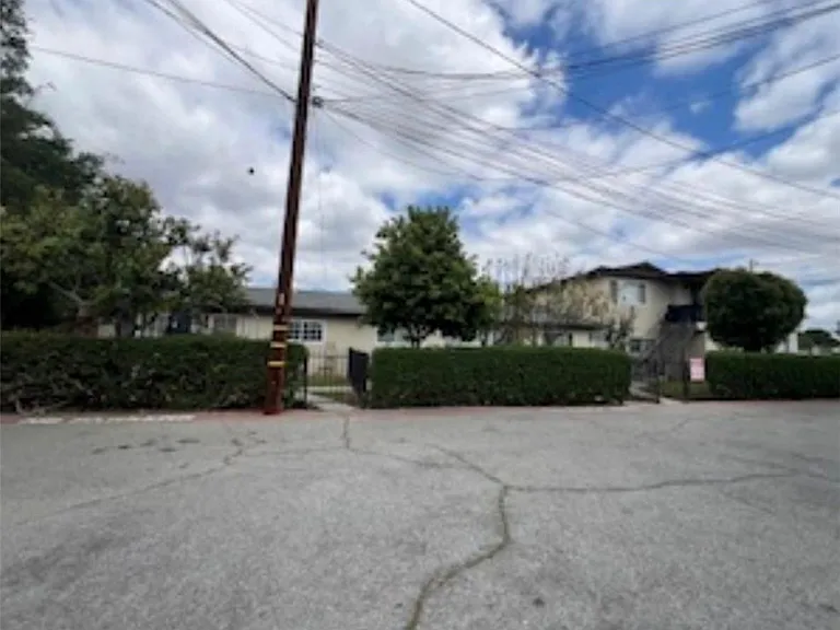 1064 Waters Ave — Photo 18