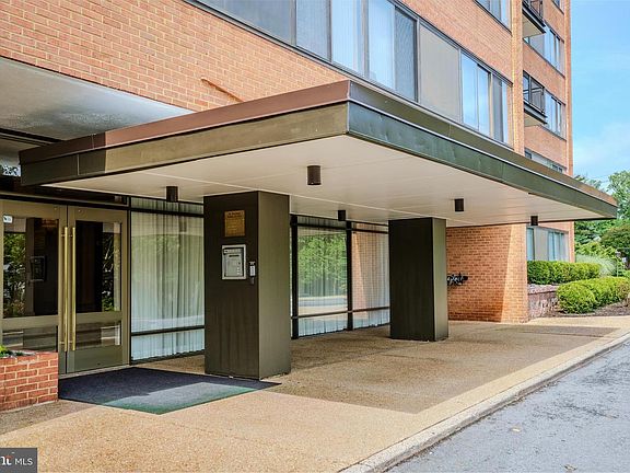2nd image of 4390 Lorcom Ln APT 102