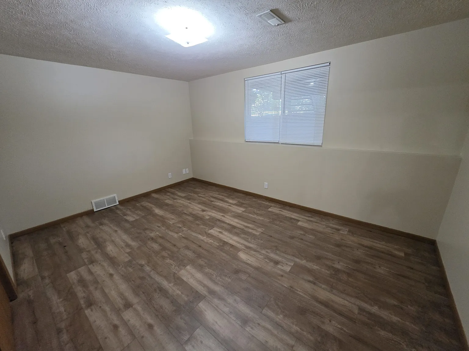 3 bed, 2.0 bath, $1,675 — Photo 2