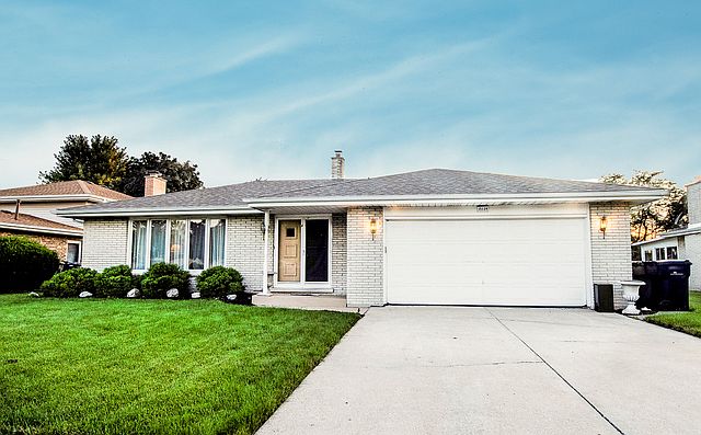 1st image of 15124 Primrose Ln