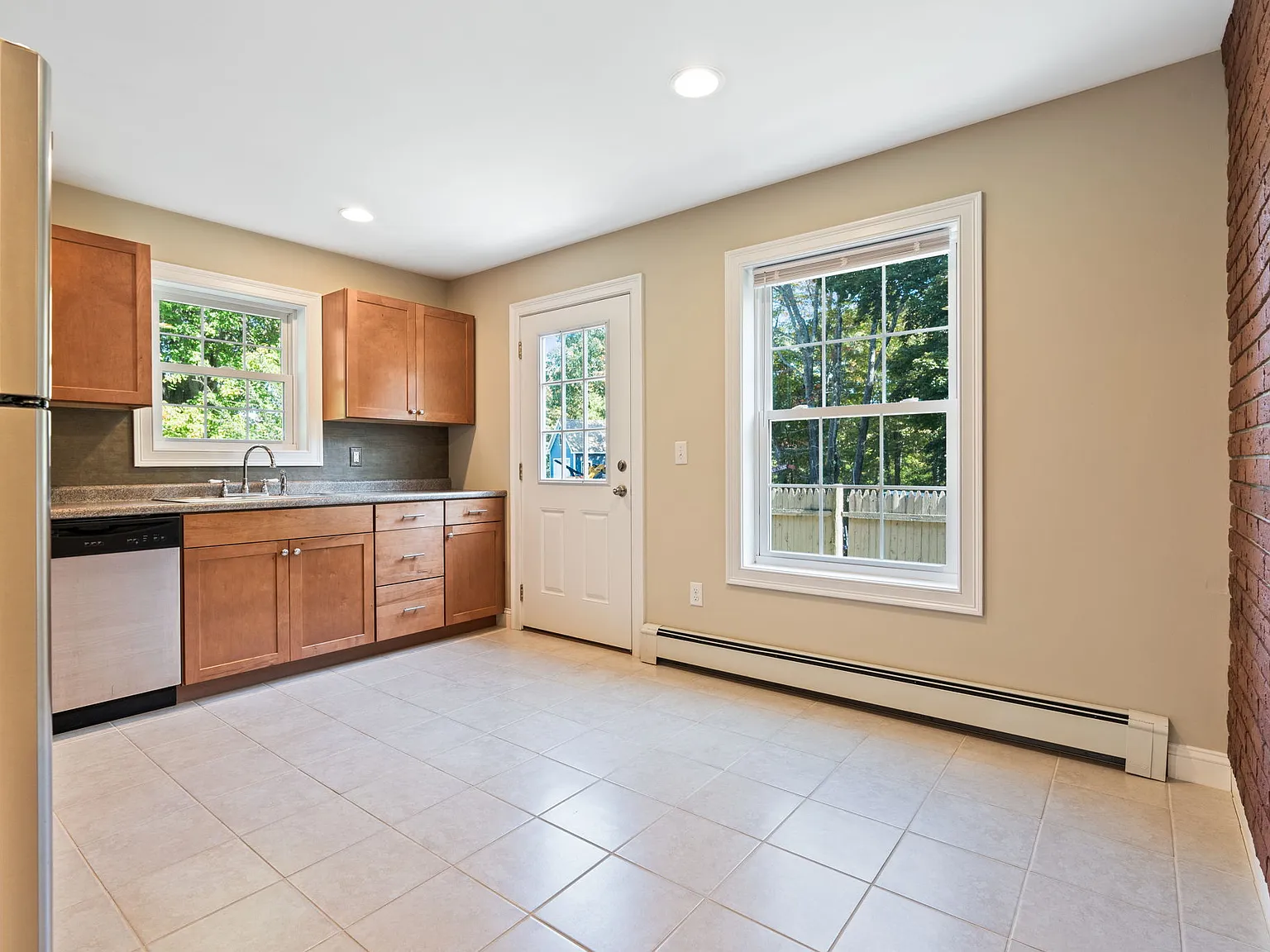 243 Conant St — Photo 2