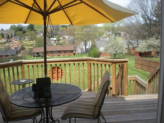 2nd image of 213 Minnie Bell Ln