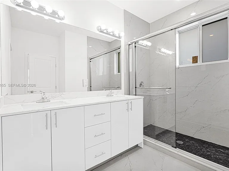 22555 SW 125th Ave #13A — Photo 26