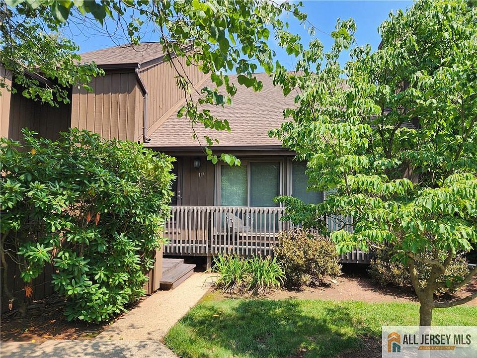 2nd image of 117 Kingsberry Dr