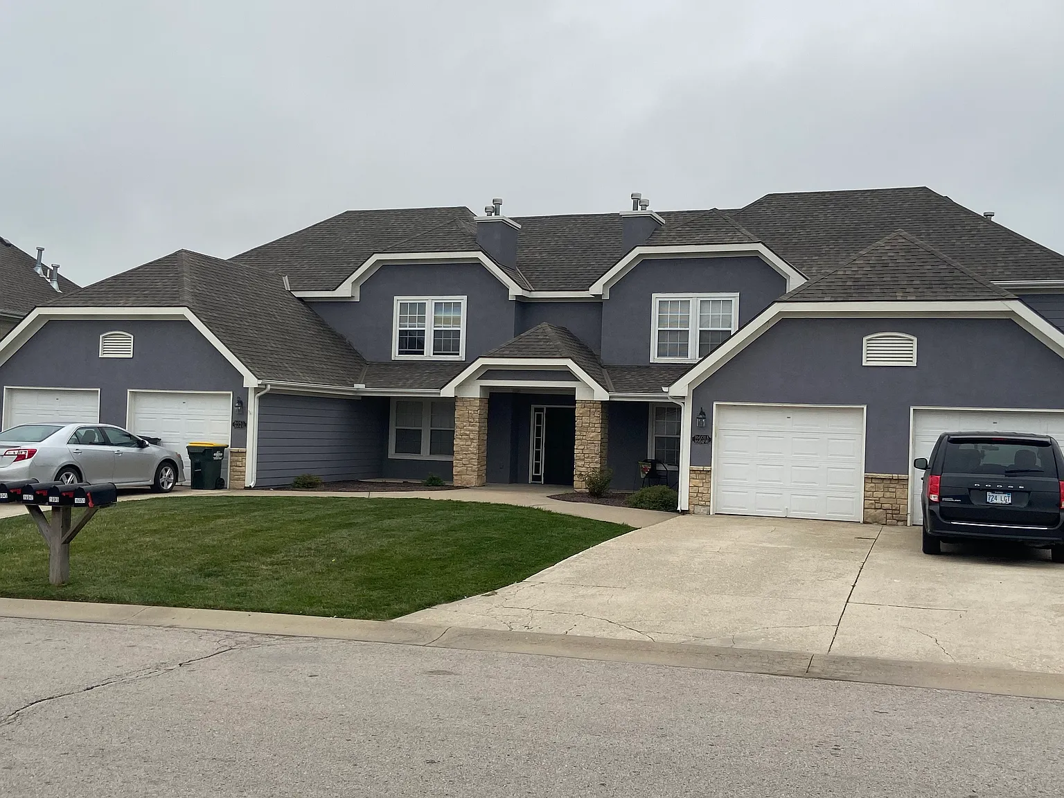 3 bed, 1100 sqft, $1,550 — Photo 1