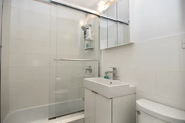 Rented by Urban Luxe | media 36