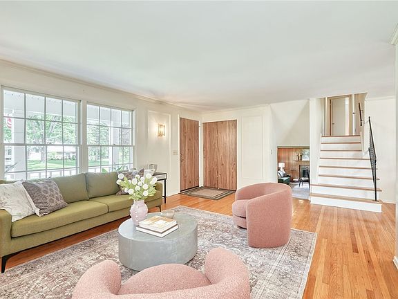 5th image of 72 Barnfield Rd