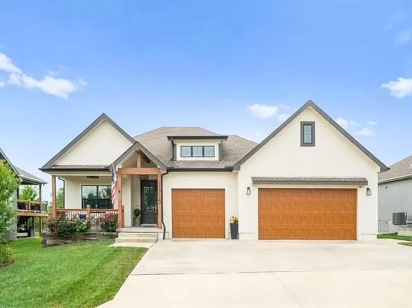 11715 E 229th St, Peculiar, MO 64078