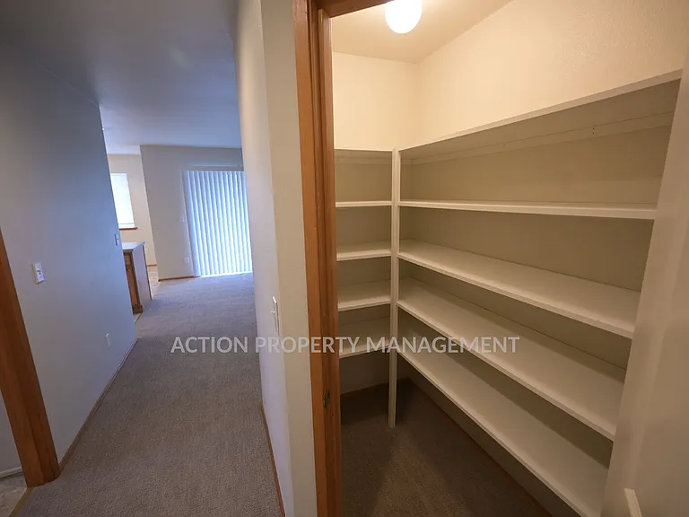 1312 Campbell Ave #8 — Photo 13