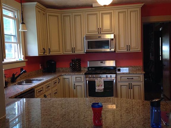 New Kithen W/ granite 