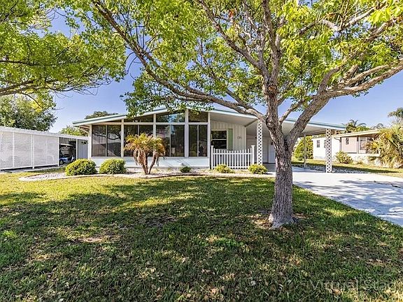 2nd image of 1026 Capella Dr