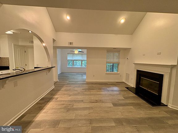 4th image of 4100 Monument Ct #304