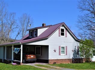 17801 Sweet Springs Valley Rd, Gap Mills, WV 24941
