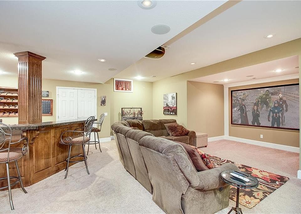 2nd image of 2347 NE Cross Creek Ln