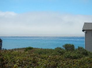 17 Clam Ct, Whitethorn, CA 95589