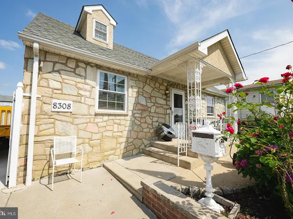8308 Algon Ave, Philadelphia, PA 19152