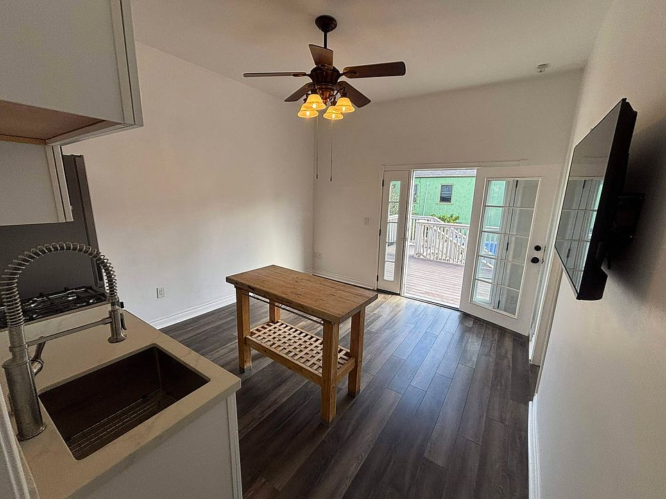1st image of 905 S 20th St