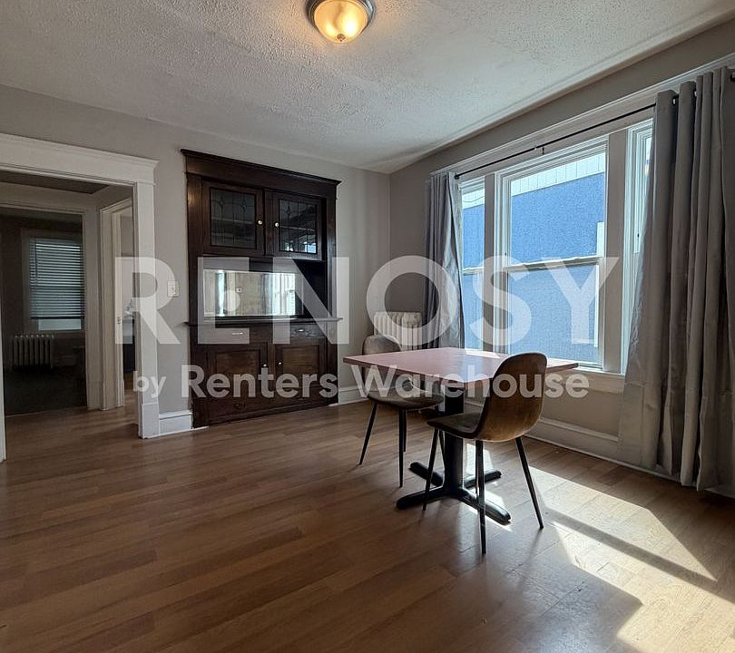 1st image of 2925 2nd Ave S #4