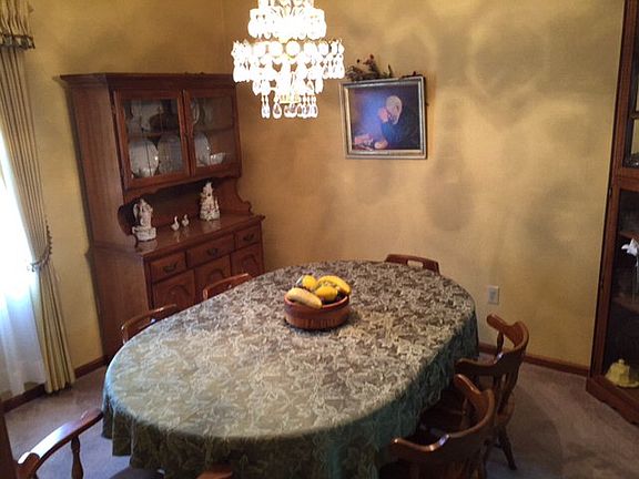 3rd image of 424 Wildwood Dr