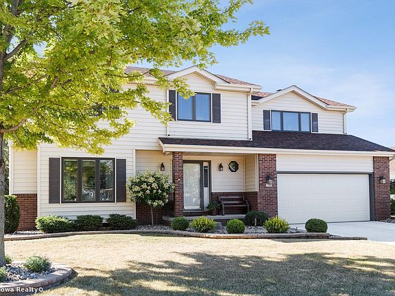 2nd image of 190 Parkview Dr