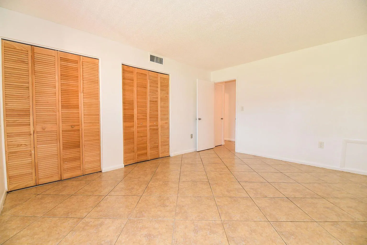 1 bed, 1.0 bath, 616 sqft, $1,600 — Photo 4