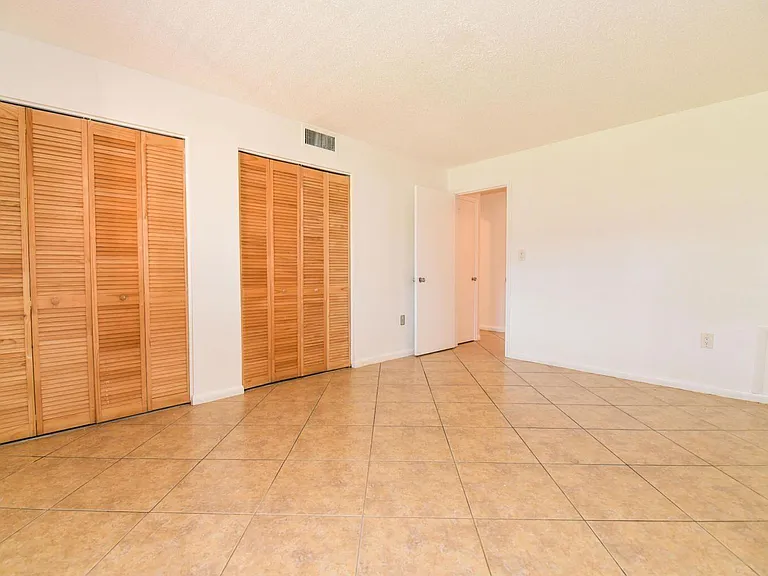6054 Forest Hill Blvd #103 — Photo 4