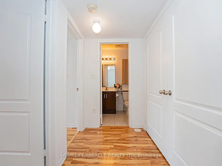 2476 Post Rd #3 — Photo 9